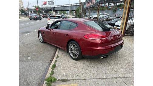 2016 Porsche Panamera EDTION