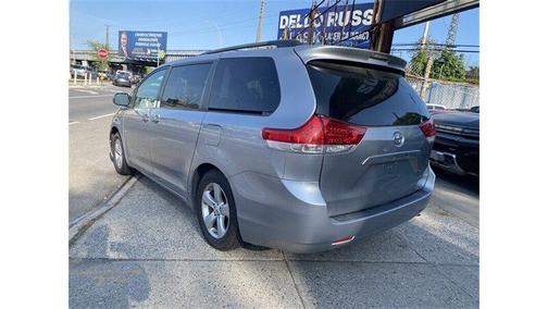 2014 Toyota Sienna LE