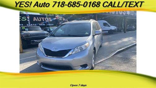 2014 Toyota Sienna LE