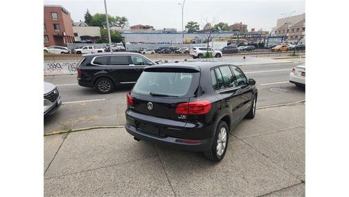 2017 Volkswagen Tiguan Limited 2.0T