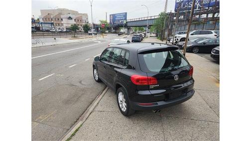 2017 Volkswagen Tiguan Limited 2.0T