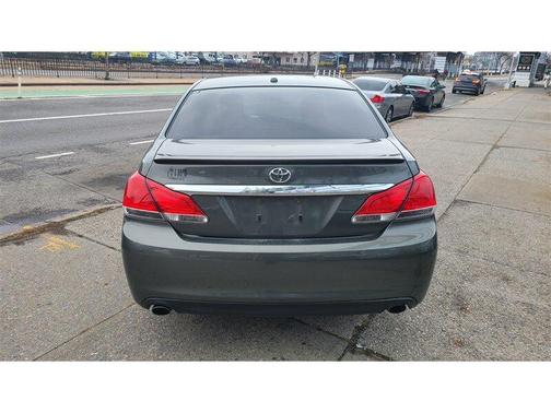 Photo 3 of 25 of 2011 Toyota Avalon