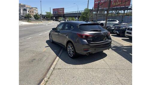 Machine Gray Metallic 2018 Mazda Mazda3 Grand Touring