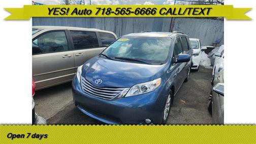 2017 Toyota Sienna XLE