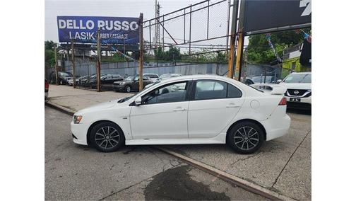 2015 Mitsubishi Lancer SE