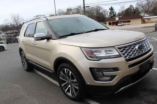 White Gold 2017 Ford Explorer Platinum