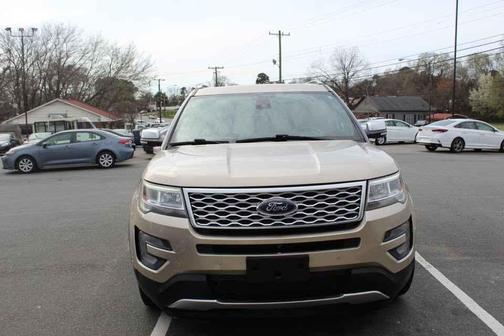 White Gold 2017 Ford Explorer Platinum