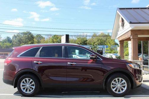 2017 Kia Sorento LX