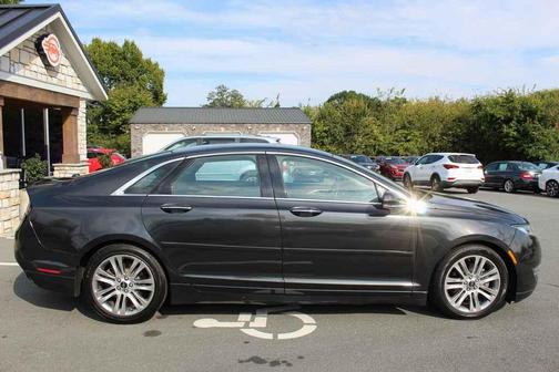2013 Lincoln MKZ Base
