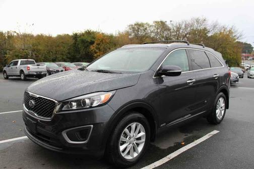 2018 Kia Sorento LX