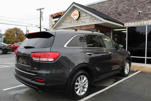 2018 Kia Sorento LX