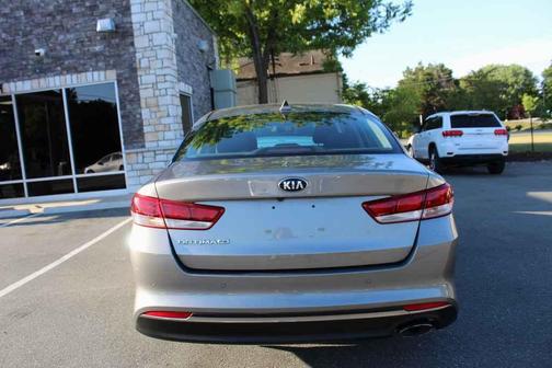 Titanium Silver 2018 Kia Optima LX