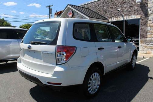 Satin White Pearl 2013 Subaru Forester 2.5X