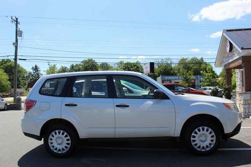 Satin White Pearl 2013 Subaru Forester 2.5X