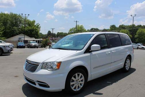 Bright White Clearcoat 2014 Chrysler Town & Country Touring