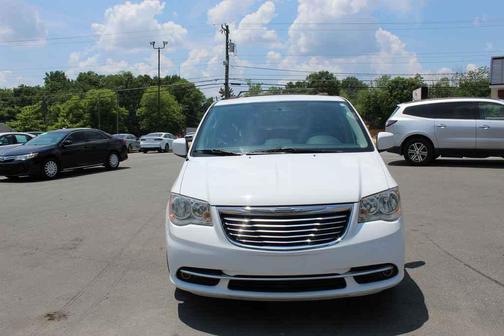 Bright White Clearcoat 2014 Chrysler Town & Country Touring