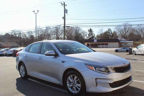 2017 Kia Optima LX