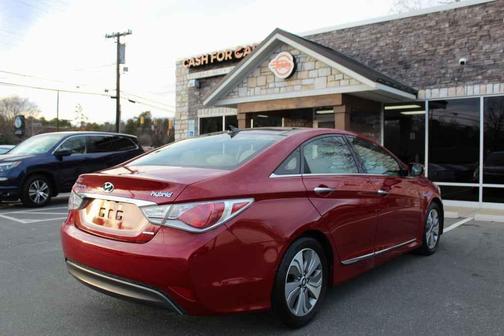 2015 Hyundai SONATA Hybrid Limited