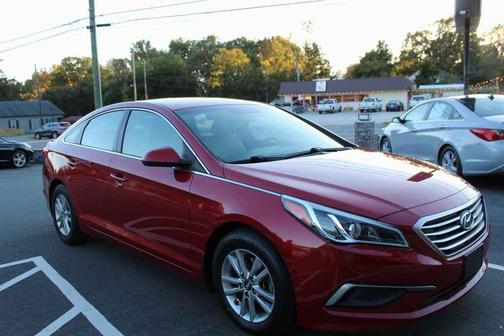 2017 Hyundai SONATA SE