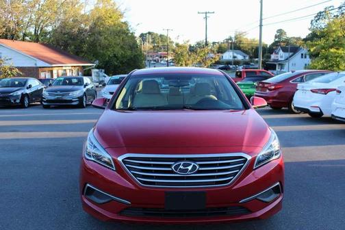 2017 Hyundai SONATA SE
