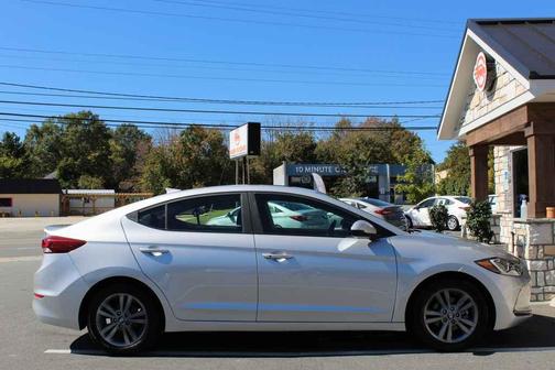 2017 Hyundai ELANTRA Value Edition