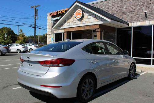 2017 Hyundai ELANTRA Value Edition