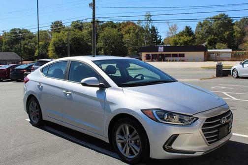 2017 Hyundai ELANTRA Value Edition