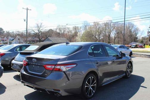 2019 Toyota Camry SE