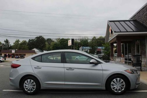 Symphony Silver 2017 Hyundai ELANTRA SE