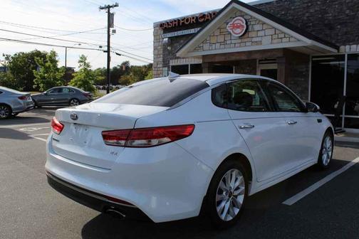 Snow White Pearl 2017 Kia Optima EX