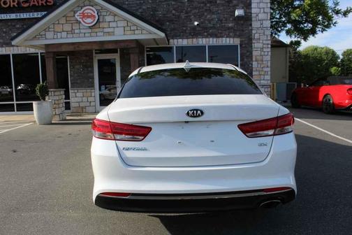 Snow White Pearl 2017 Kia Optima EX