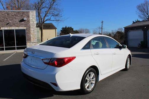 2014 Hyundai SONATA GLS