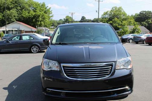 2013 Chrysler Town & Country Touring