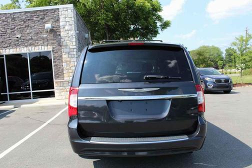 2013 Chrysler Town & Country Touring