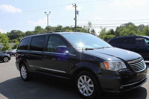 2013 Chrysler Town & Country Touring