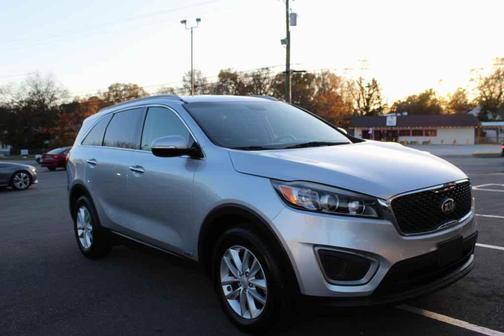 2017 Kia Sorento LX