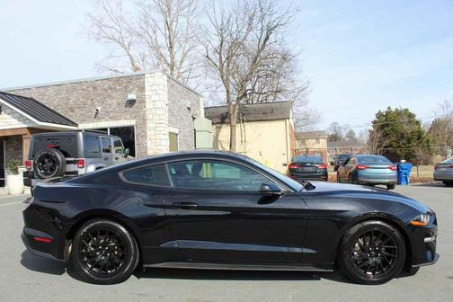 2018 Ford Mustang EcoBoost