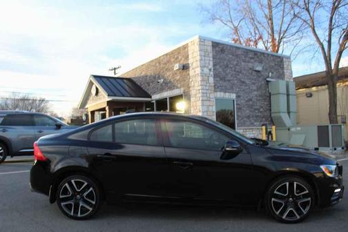 2017 Volvo S60 T5 Dynamic