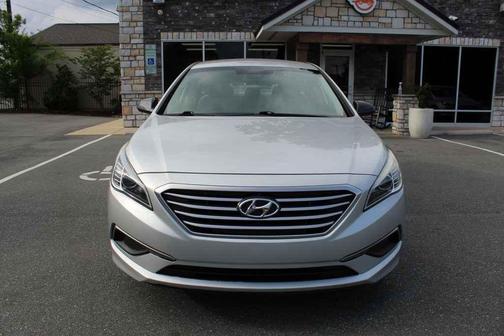 Symphony Silver 2016 Hyundai SONATA SE
