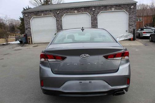 2018 Hyundai SONATA SE