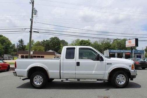 Oxford White Clearcoat 2001 Ford F-250 Lariat