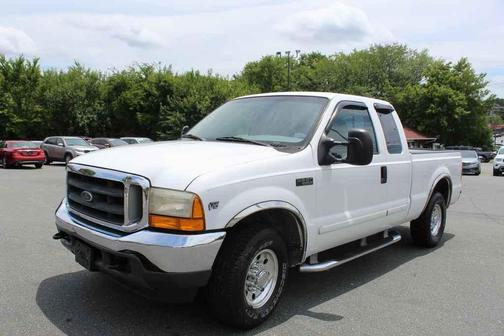 Oxford White Clearcoat 2001 Ford F-250 Lariat