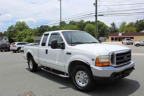 Oxford White Clearcoat 2001 Ford F-250 Lariat