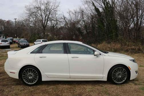 Photo 4 of 38 of 2013 Lincoln MKZ Hybrid Base