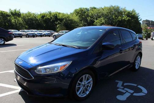 Lightning Blue 2018 Ford Focus SE