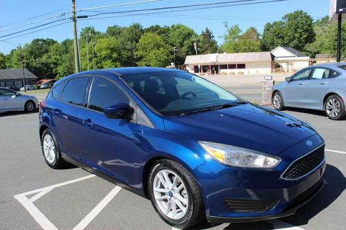 Lightning Blue 2018 Ford Focus SE