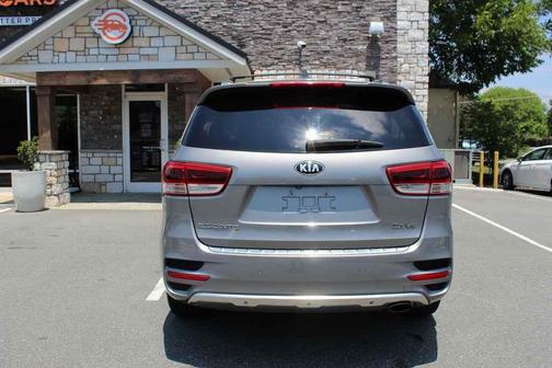 Titanium Silver 2016 Kia Sorento SX