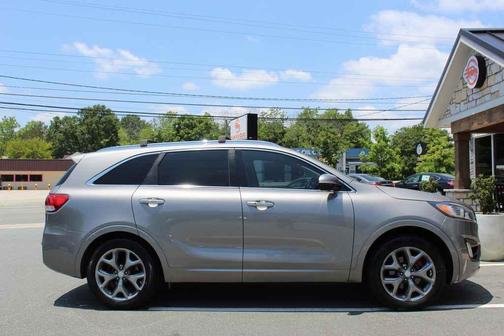 Titanium Silver 2016 Kia Sorento SX