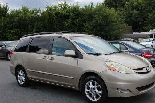 2006 Toyota Sienna XLE