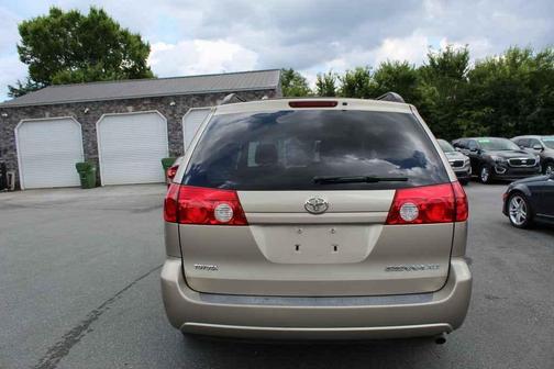 2006 Toyota Sienna XLE